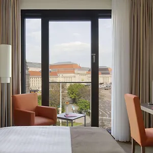 4* Hotel Intercityhotel